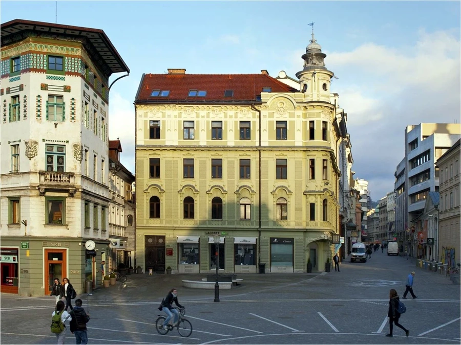 Strehe in napušči