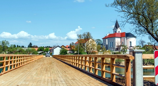 Novi stari most čez Krko